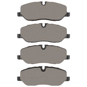 Land Rover LR3 Brake Pads - Front - R1 Concepts - Optimum OE - `05-`09